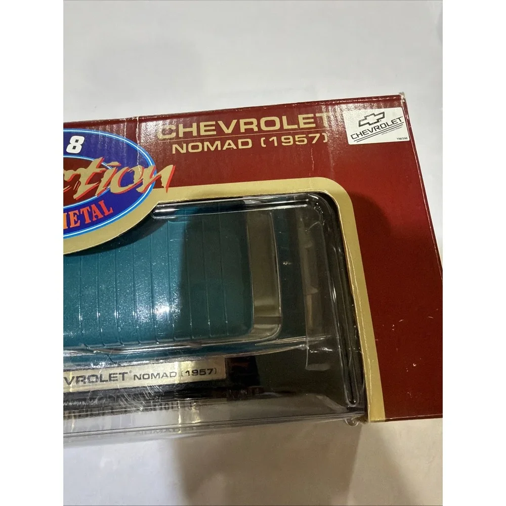 1/18 Scale Die-Cast Metal Collection Road Tough Chevrolet‎ Nomad 1957